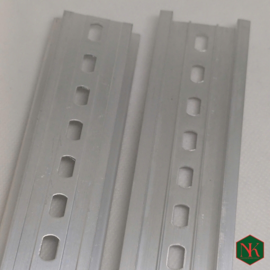  THANH RAY NHÔM CHO TỦ ĐIỆN GẮN CB HIỆU MORELE