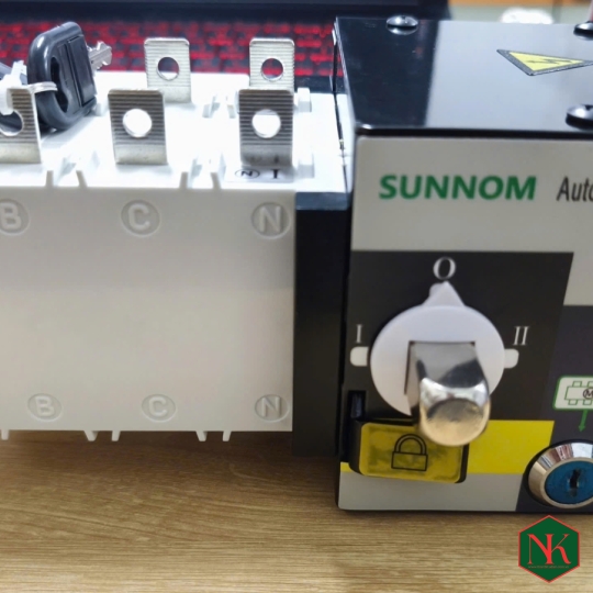​​​​​​​THIẾT BỊ CHUYỂN NGUỒN TỰ ĐỘNG 4 PHA SNQ5-1254P 400V 4P 125A ATS